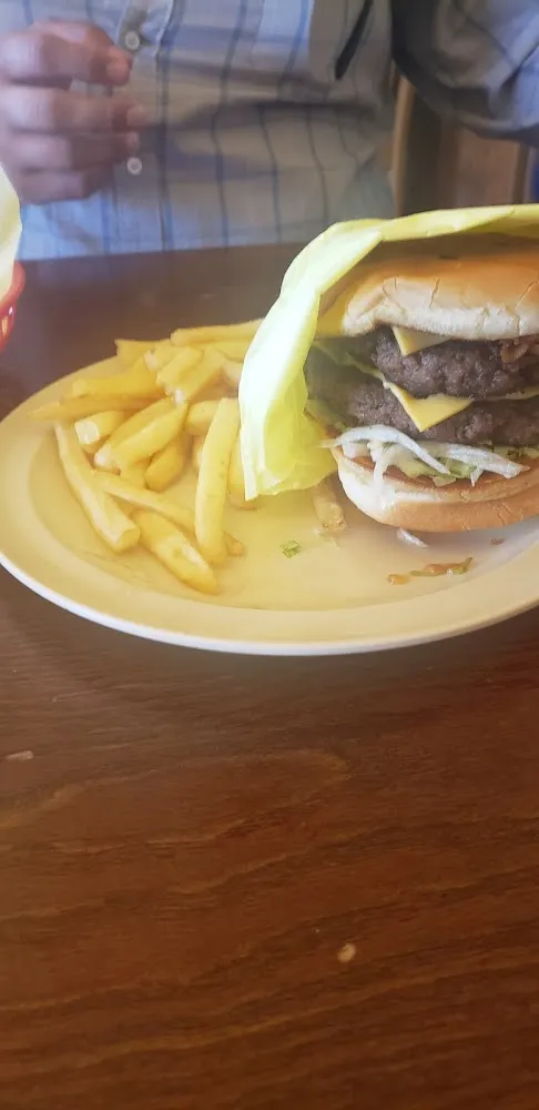Cheeseburger and Fries